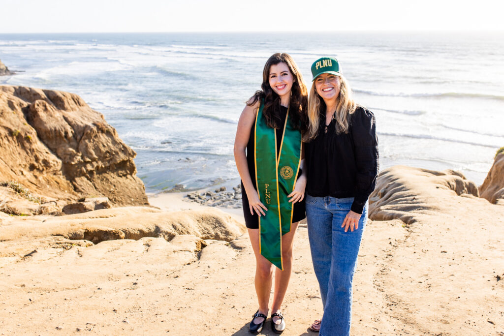 San Diego Graduation Photographer & Headshots at Sunset Cliffs senior portraits elleGphoto